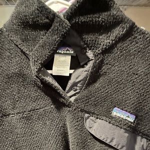 Patagonia snap pullover black women large